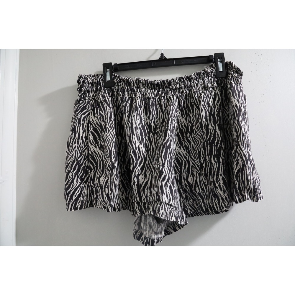 Anthropologie Zebra Print Linen Shorts Black White Smocked Waist Pockets Large